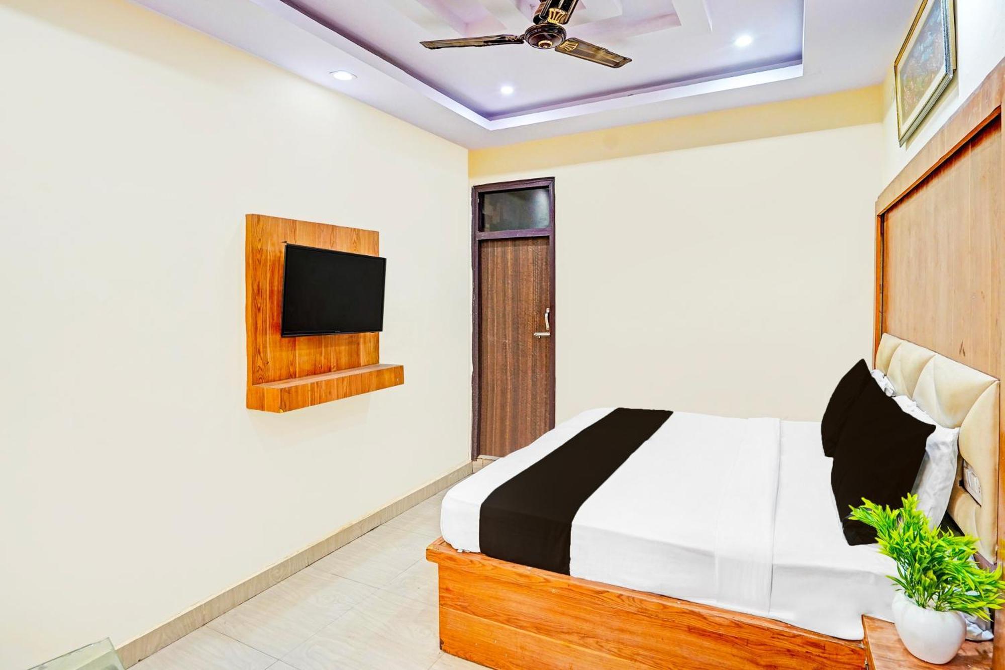 Super Hotel O Charbagh Formerly Khalsa Inn Lucknow Buitenkant foto